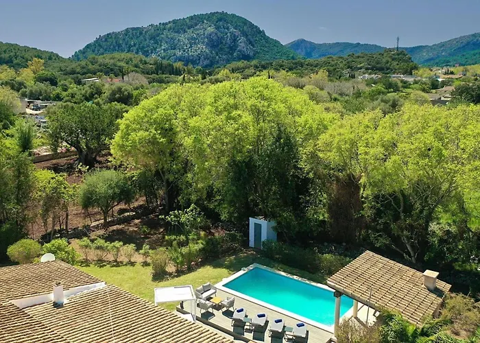 Relax Just Outside Recently Renovated By Renthousing *