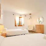 Relax Just Outside Recently Renovated By Renthousing
