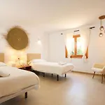 Сasa de vacaciones Relax Just Outside Recently Renovated By Renthousing *