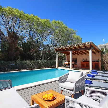 Relax Just Outside Recently Renovated By Renthousing Dom wakacyjny