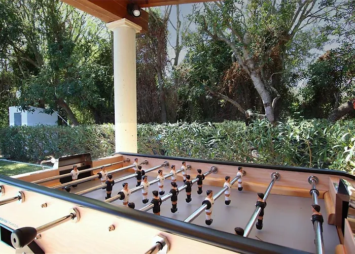 Relax Just Outside Recently Renovated By Renthousing Vakantiehuis