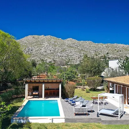 Relax Just Outside Recently Renovated By Renthousing *