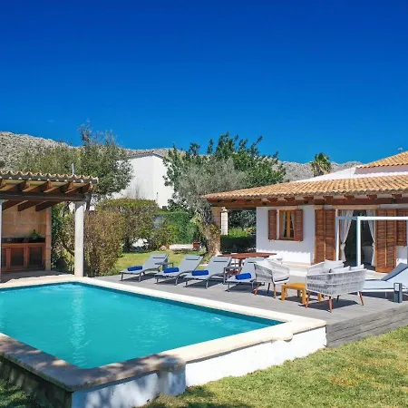 Relax Just Outside Recently Renovated By Renthousing Feriehus *