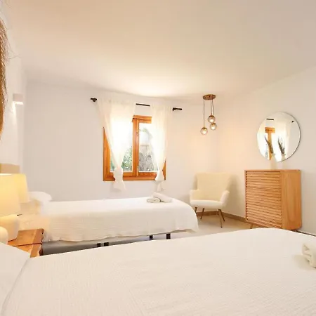 Relax Just Outside Recently Renovated By Renthousing