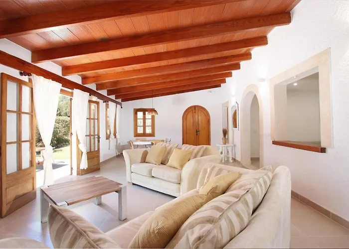 Relax Just Outside Recently Renovated By Renthousing Ferienhaus *