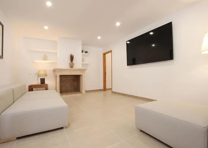 Relax Just Outside Recently Renovated By Renthousing * Pollença